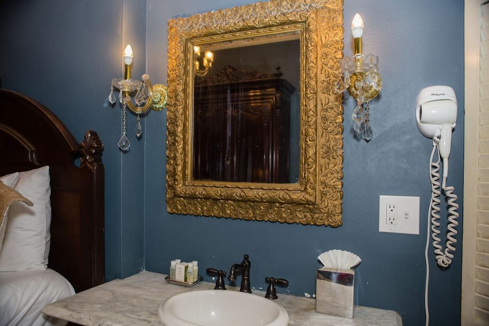 Lamothe House Hotel A French Quarter Guest Houses Property New Orleans Exteriör bild