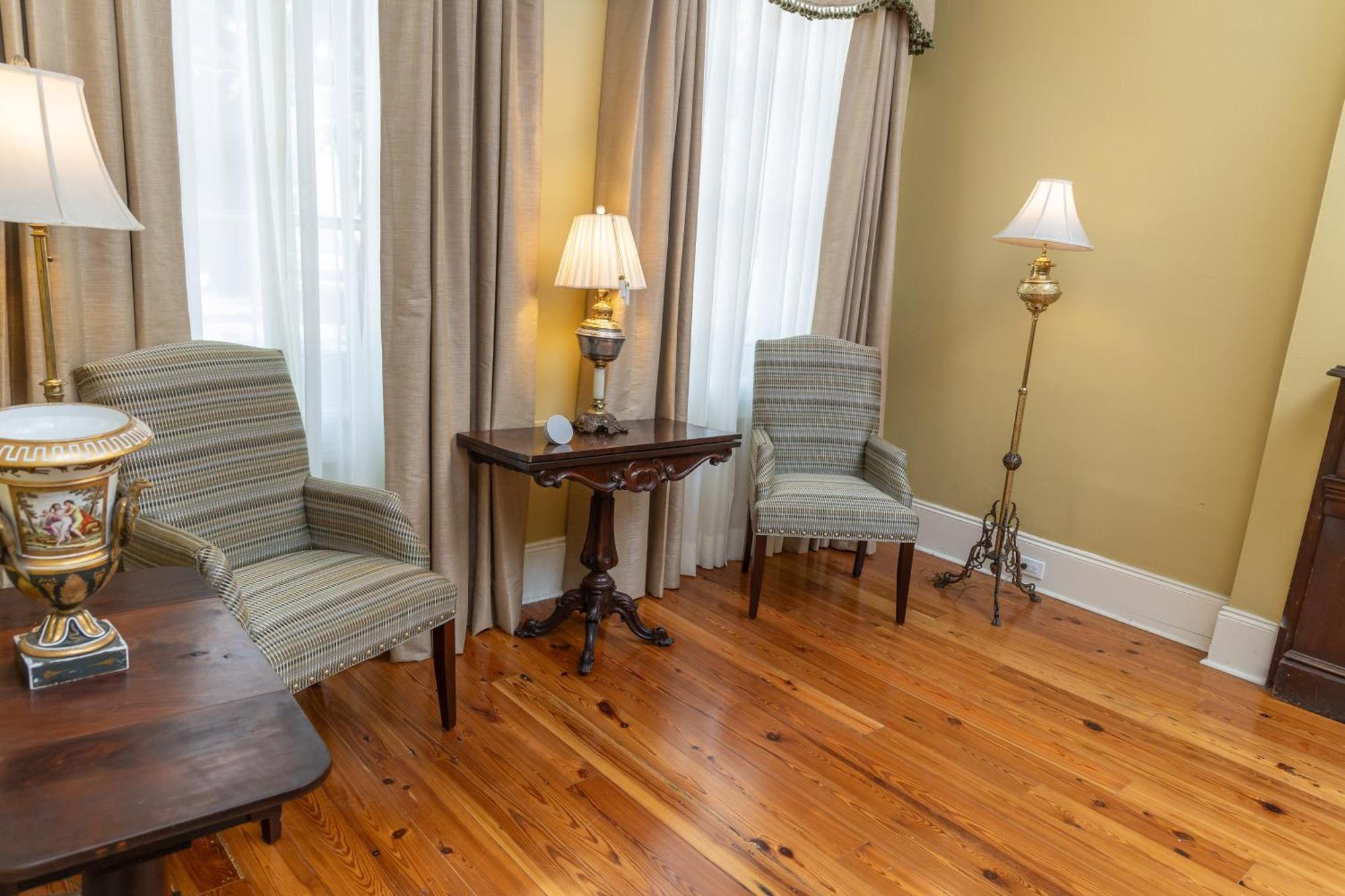 Lamothe House Hotel A French Quarter Guest Houses Property New Orleans Exteriör bild