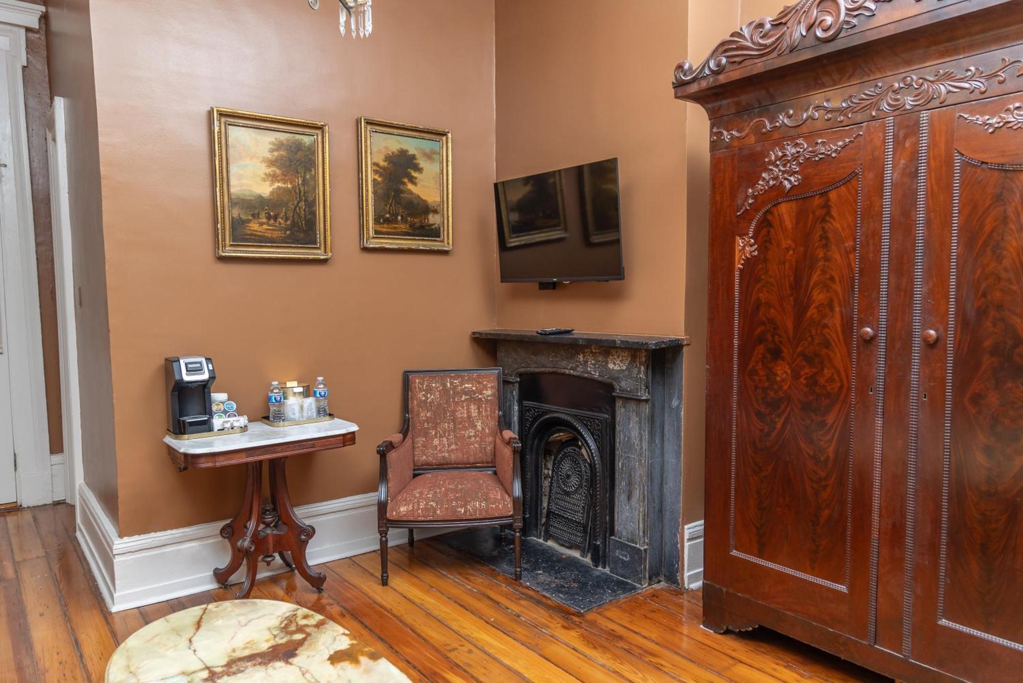 Lamothe House Hotel A French Quarter Guest Houses Property New Orleans Exteriör bild
