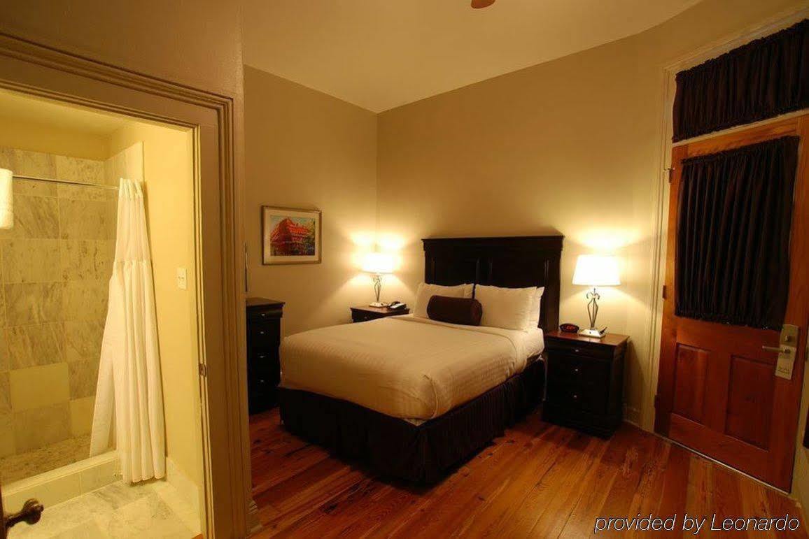 Lamothe House Hotel A French Quarter Guest Houses Property New Orleans Exteriör bild